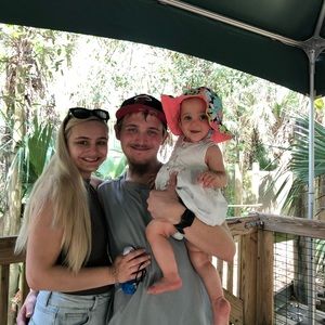 Meet your Posher, Kenzie